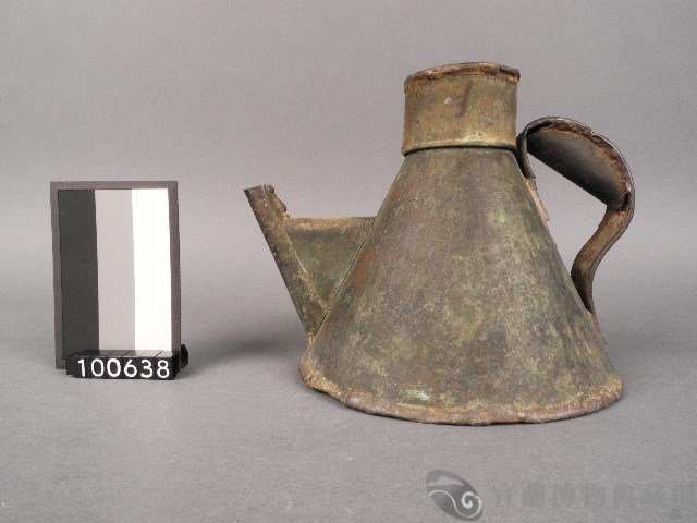 銅茶壺藏品圖，第1張