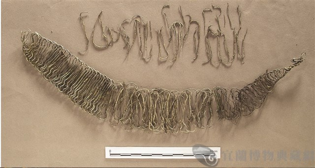 淇武蘭遺址魚形金屬編物1藏品圖，第1張