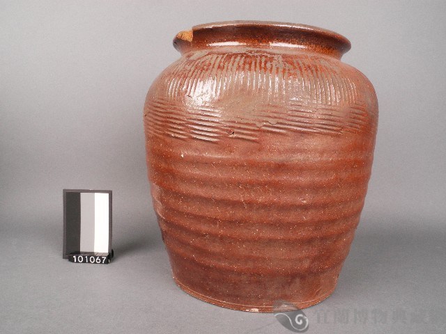 赤釉缸藏品圖，第1張