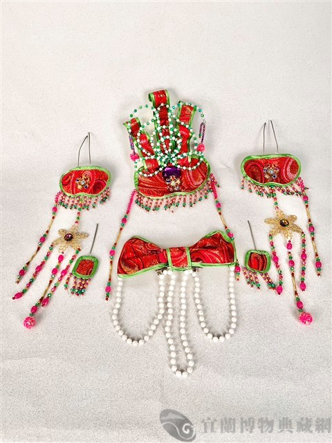 綠桃紅珠花頭飾藏品圖，第1張