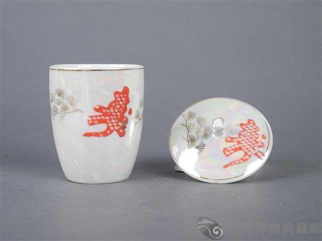 金彩紅釉壽字杯藏品圖，第4張