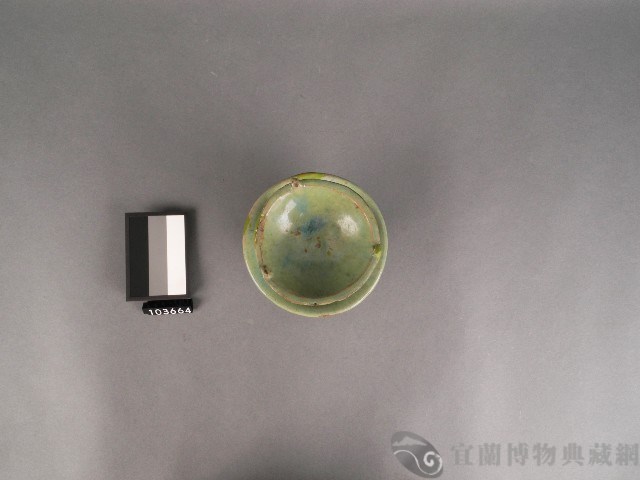 綠釉油燈藏品圖，第2張