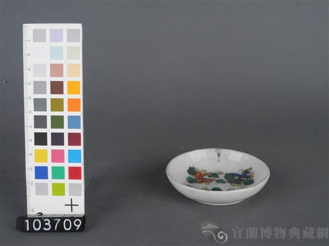 彩繪魚紋碟藏品圖，第2張