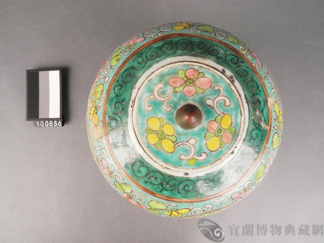 粉彩囍字罐藏品圖，第2張
