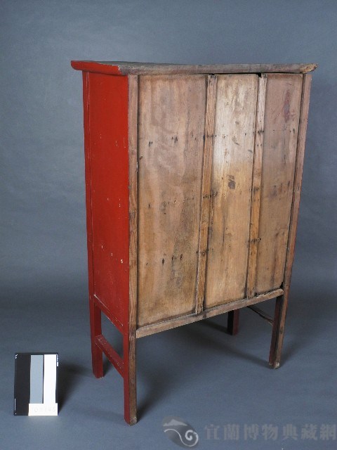 木製碗櫥藏品圖，第2張