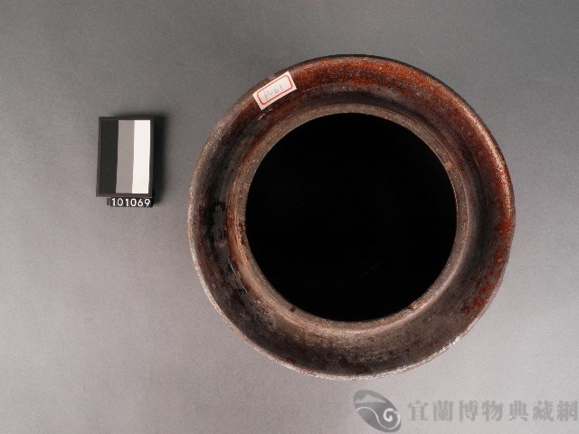 赤釉壺藏品圖，第2張