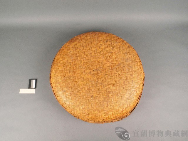 圓桌蓋藏品圖，第2張