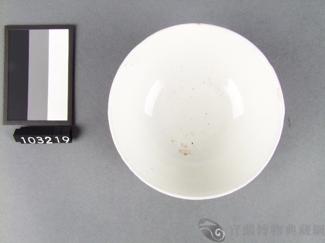 粉紅彩葉紋碗藏品圖，第2張