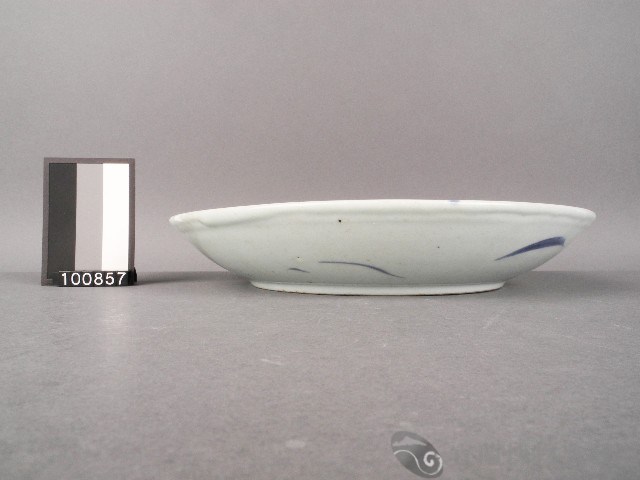 青花釉裏紅魚紋盤藏品圖，第2張