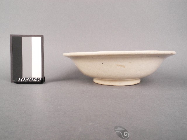紅藍彩花卉紋碗藏品圖，第2張