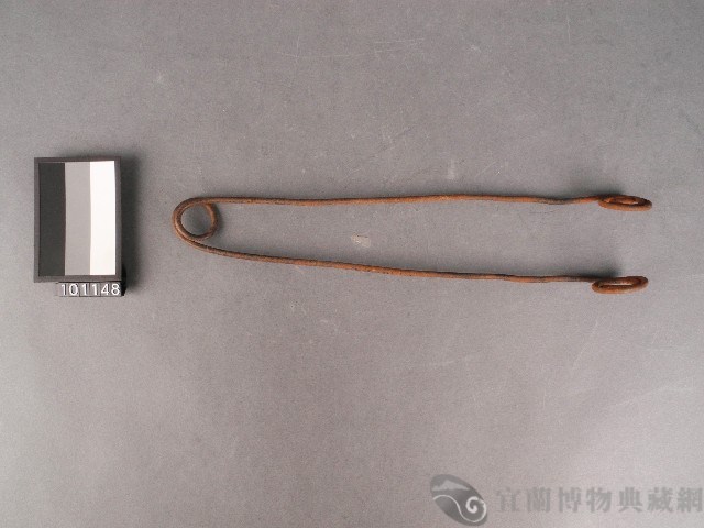 木炭夾藏品圖，第2張