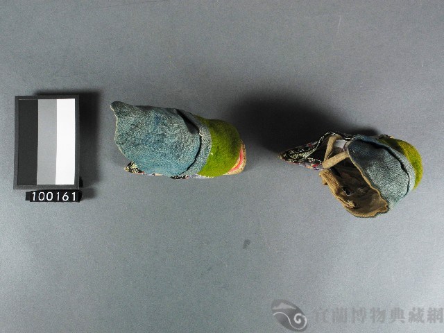 彩繡弓鞋藏品圖，第2張
