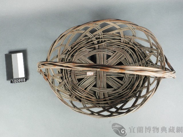 芒枝編提籃藏品圖，第2張