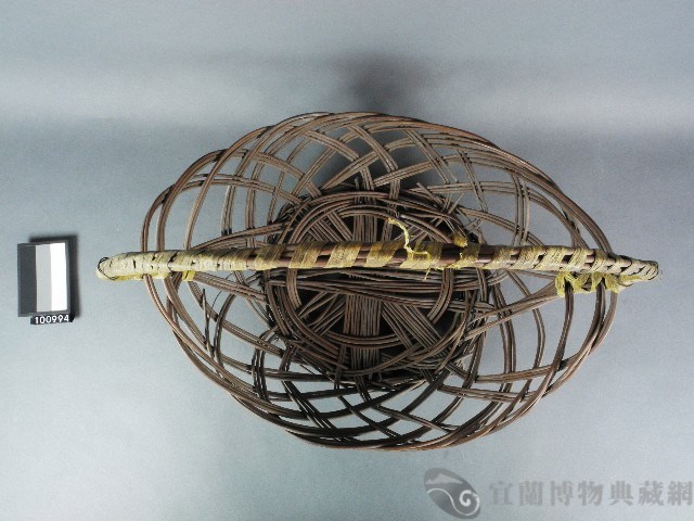 芒枝編提籃藏品圖，第2張