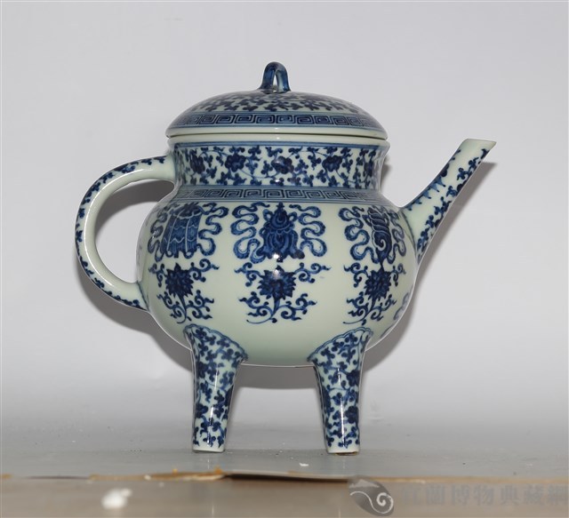 仿清乾隆青花吉祥紋四族壺藏品圖，第1張
