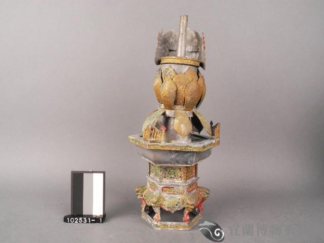 錫製蓮花座燭臺藏品圖，第1張