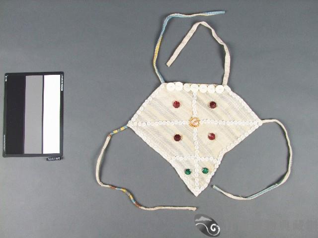 胸兜藏品圖，第1張