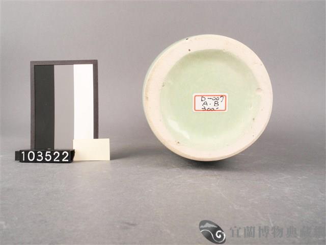 綠釉葡萄紋花瓶藏品圖，第4張