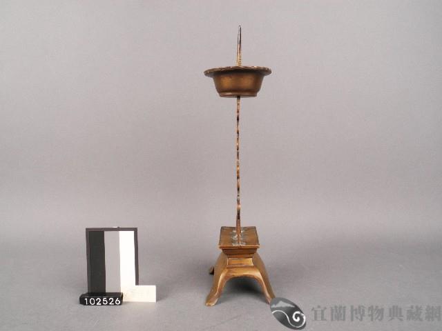 銅製蝠紋燭臺藏品圖，第1張