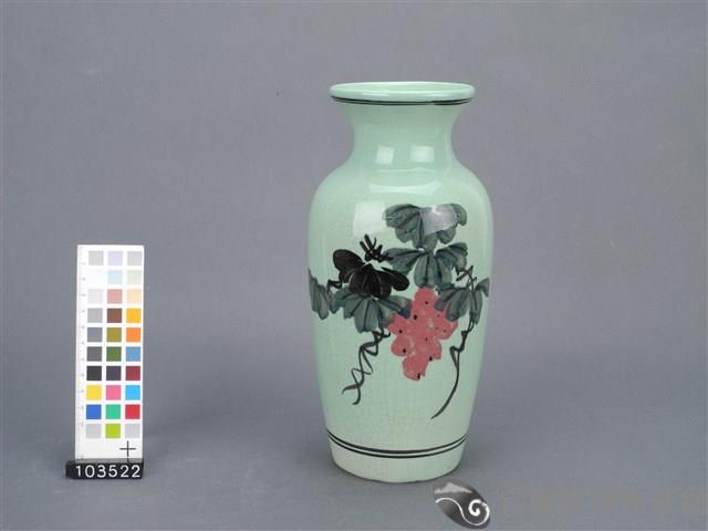 綠釉葡萄紋花瓶藏品圖，第1張