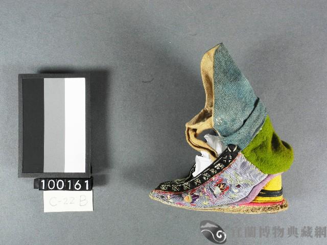 彩繡弓鞋藏品圖，第2張