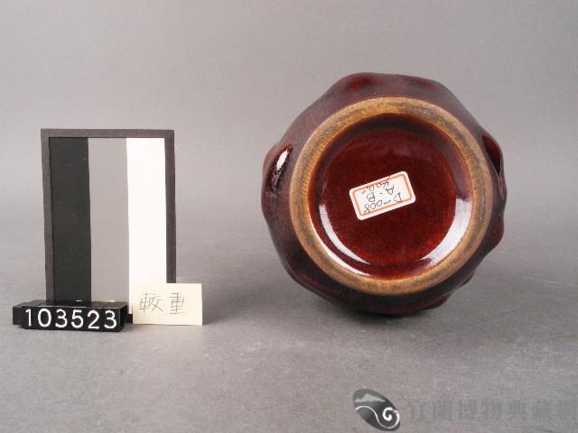 褐釉花瓶藏品圖，第2張
