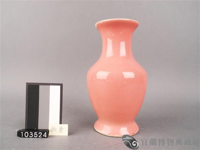 紅釉花卉紋花瓶藏品圖，第2張