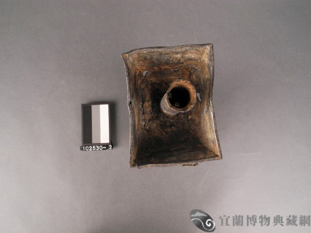 錫製壽字燭臺藏品圖，第2張