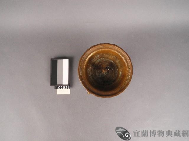 銅製蝠紋燭臺藏品圖，第2張