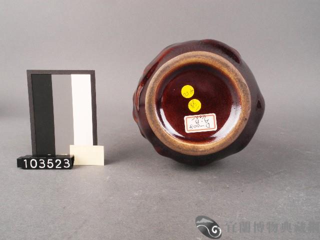 褐釉花瓶藏品圖，第2張