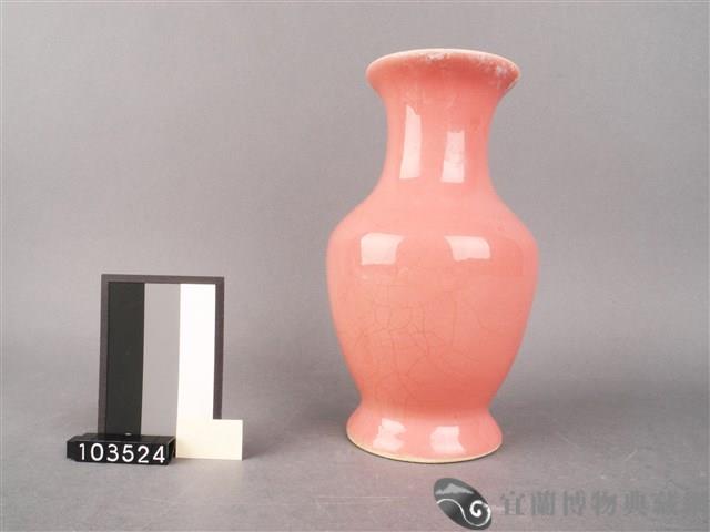 紅釉花卉紋花瓶藏品圖，第2張