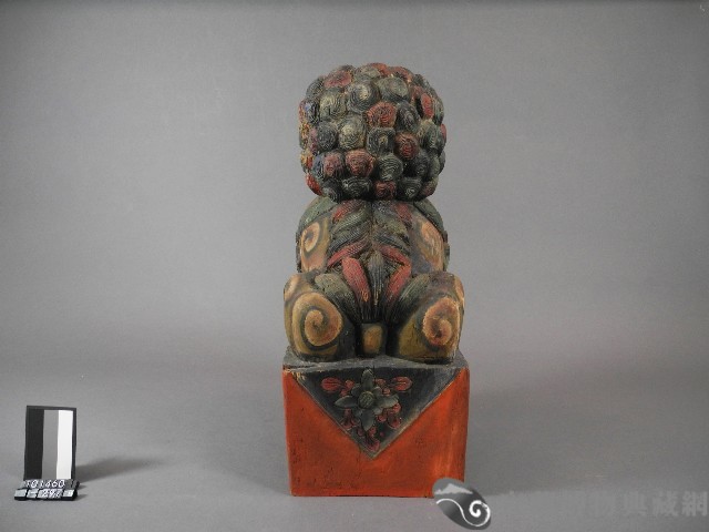 彩色木雕柱頭獅子藏品圖，第2張