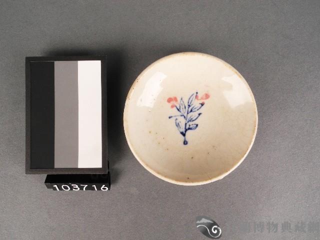 紅藍彩花卉紋碟藏品圖，第1張