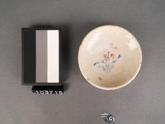 紅藍彩花卉紋碟藏品圖，第1張