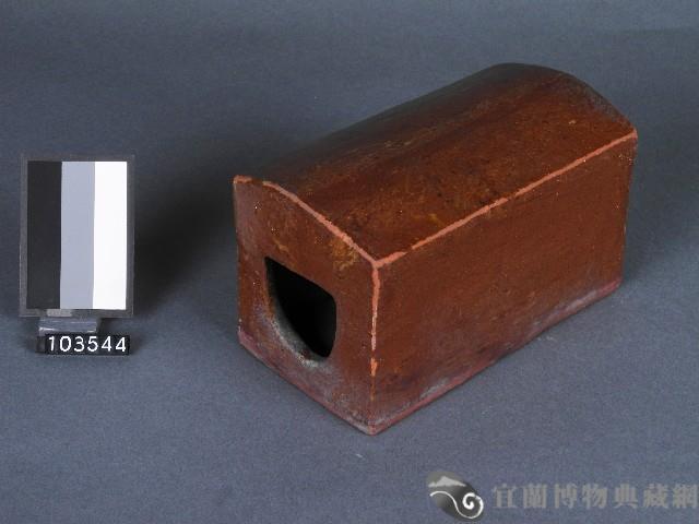 褐釉陶枕頭藏品圖，第1張