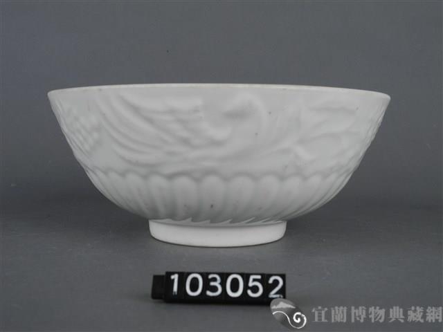 白地花卉鳳鳥紋碗藏品圖，第7張