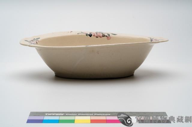 鶯歌手繪花卉腰子碗公藏品圖，第3張