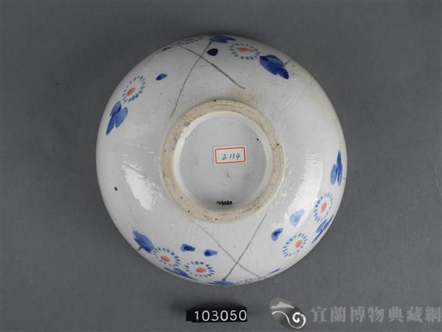 青花紅彩花卉紋碗藏品圖，第3張