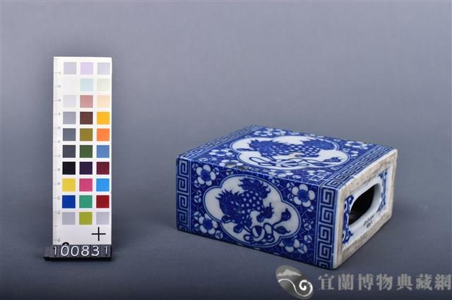 青花印花獅紋枕藏品圖，第3張