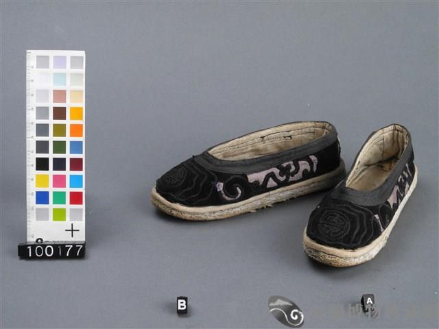 彩繡布鞋藏品圖，第3張