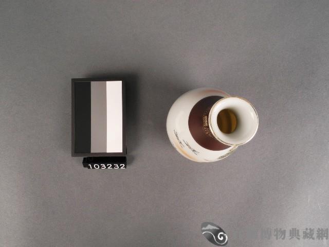 彩繪松鶴紋酒瓶藏品圖，第3張