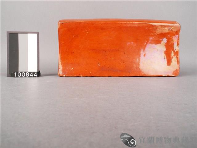 赤釉陶枕藏品圖，第3張