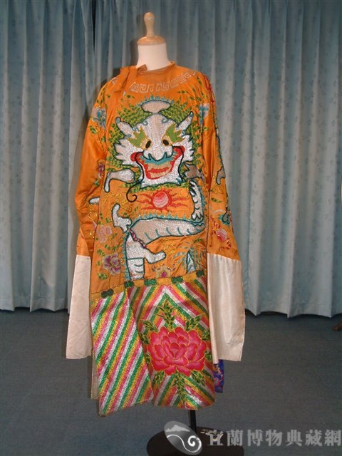歌仔戲服藏品圖，第1張