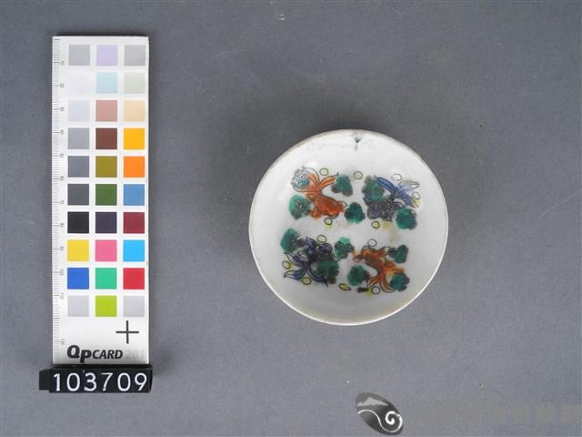 彩繪魚紋碟藏品圖，第1張