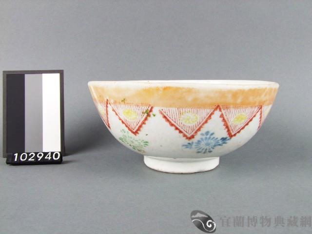 黃金釉彩繪花卉紋碗藏品圖，第1張