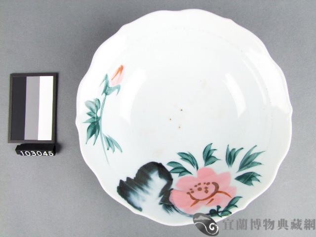紅綠彩花卉紋碗藏品圖，第1張