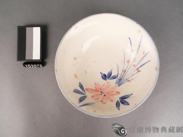 青花紅彩花卉紋碗藏品圖，第1張