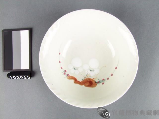 彩繪梅花紋碗藏品圖，第1張