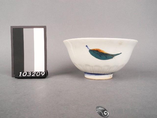 赤綠釉葉紋碗藏品圖，第1張