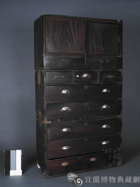 木衣櫃藏品圖，第1張